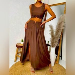 NWOT Solid Ruched Detail Tank Top & Split Thigh Skirt